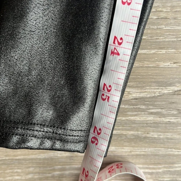 NWT Spanx Faux Leather Leggings - Picture 7 of 7